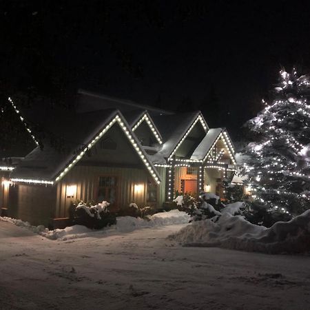 Whistler Alpine Chalet Retreat & Wellness Villa Exterior photo