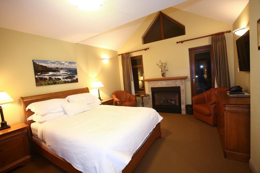 Whistler Alpine Chalet Retreat & Wellness Villa Exterior photo